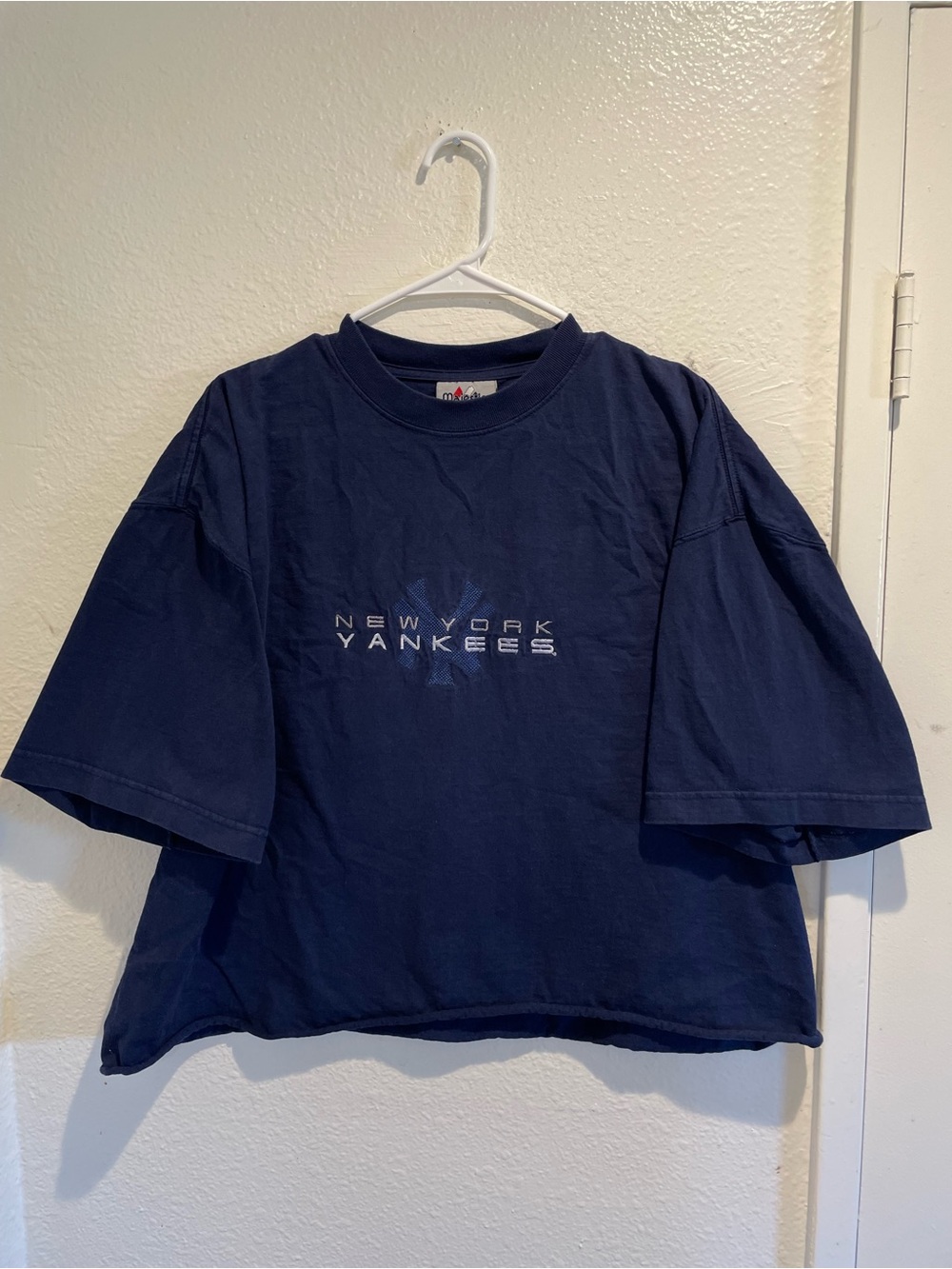 🔥👟 VTG Majestic NY Yankees Embroidered Spellout Tee XL ⚾